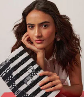 Clutches For Women & Girls