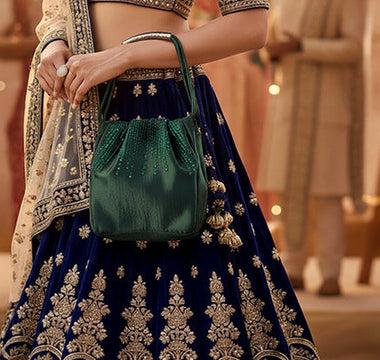 Matching bridesmaid dresses with stylish wedding party handbags