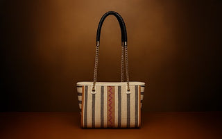 Pairing Trendy Bags with Bold Patterns