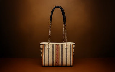 Pairing Trendy Bags with Bold Patterns