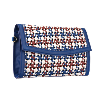 Etcetera Spring Summer 2025 Mosaico Clutch Beach in blue, white, and maroon woven pattern with sleek blue trim